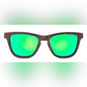 NWT Switchwood Camber Series Walnut Sunglasses - Wood green lenses